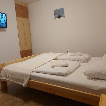 Potyka Apartman ทิสซาฟือแรด ภายนอก รูปภาพ