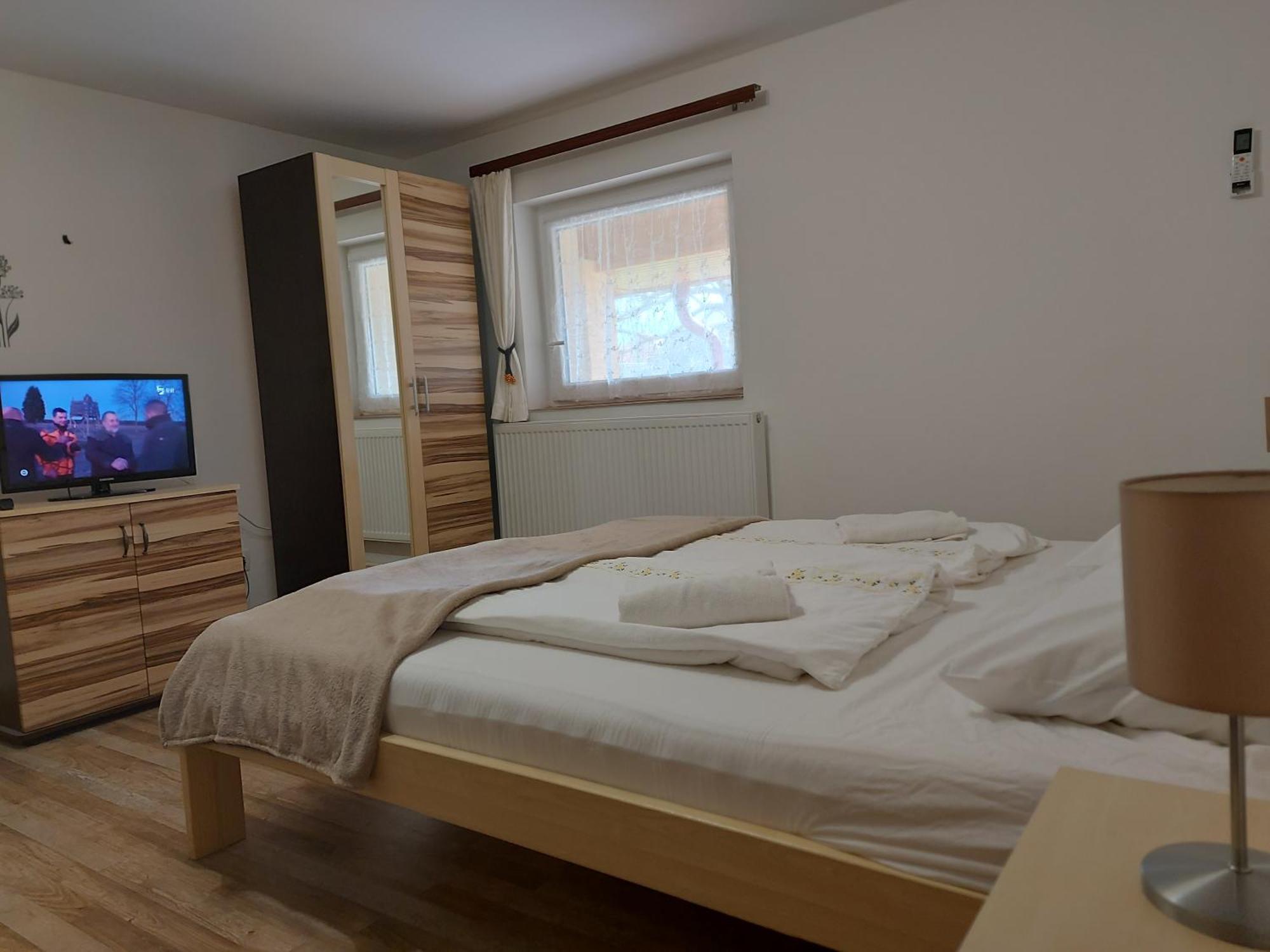 Potyka Apartman ทิสซาฟือแรด ภายนอก รูปภาพ